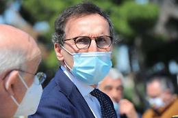 Natale e Covid, Boccia: «No a spostamenti come estate»