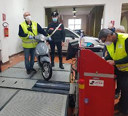 A Castellammare bici elettriche modificate come scooter