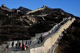 Virus Cina, chiusi tratti della Grande Muraglia