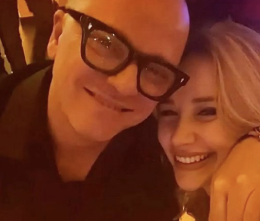 Gigi D'Alessio papà per la quinta volta