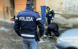 Controlli al Mercato, rimossi paletti abusivi e veicoli abbandonati