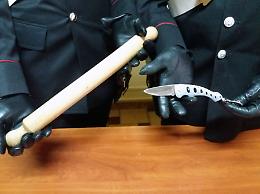 Minaccia di morte moglie <br>e figlio: arrestato
