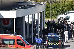 Morto l'agente eroe di Trèbes