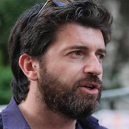 Pd contro de Magistris: differenziata al palo