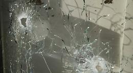 La camorra non si ferma, spari contro casa del ras