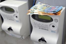 Bonus Bollette luce e gas 2022: scende l'Isee. I requisiti, come ottenerlo 