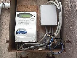Ruba energia per 8mila euro: arrestato