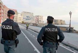 Controlli anti-Covid a Chiaia, 157 identificati