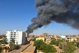Sudan, Khartoum sotto le bombe: vittime