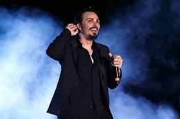 «Tony Colombo si esibisce in carcere», la denuncia di Borrelli