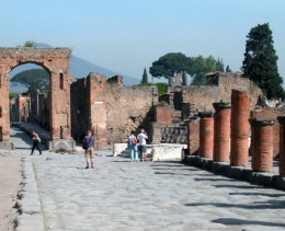 Colto da malore, turista inglese muore agli Scavi di Pompei