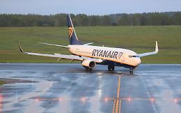 Bielorussia, aereo Ryanair dirottato: cosa succede