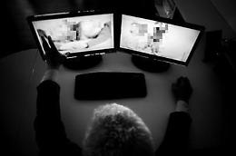 Pedopornografia, arrestato «l'uomo ombra» del dark web ricercato da 10 anni