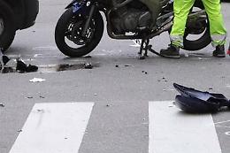 Moto contro auto sulla Nola-Villa Literno, centauro morto 