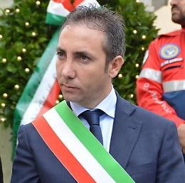 Messaggi inquietanti al sindaco di Quarto dopo acquisizione villa boss nel Napoletano