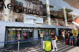 Aerei, sabato nero per sciopero low cost: esclusi voli da e per Napoli