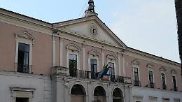 Falsi permessi, ex sindaco a giudizio