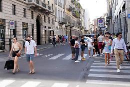 Covid in Italia, 25.389 contagi e 112 morti