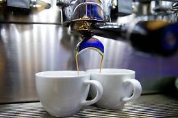 Caffè, le quotazioni schizzano e la tazzina “sale”