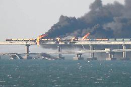 Kiev: ponte Crimea è simbolo Russia, sarà distrutto