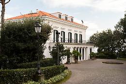 Il presidente della Finlandia a Napoli: tappa alla Base Nato poi da Mattarella a Villa Rosebery