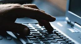 Tentano estorsione minacciando di diffondere chat osè, tre arresti