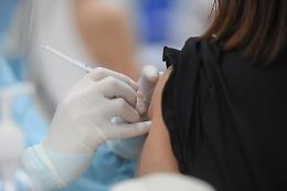 Terza dose, Speranza: «Dal 1 dicembre per over 18»