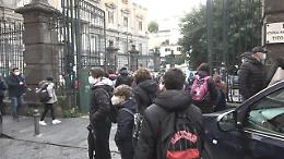 Scuola in Campania, per le Medie rientro tra le proteste