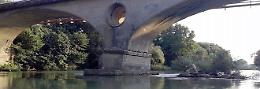«Degrado allarmante», sequestrato il Ponte Nuovo sul Volturno