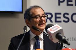 Tria: «Reddito cittadinanza in manovra»
