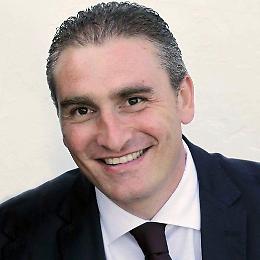 Record di sindaci e pellegrini ad Assisi per riaccendere la lampada votiva