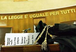 Droga per le “basi” di Miano, stangata al gotha della cosca