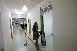 Passaporto antiCovid: le prime 170mila card ai medici immunizzati 