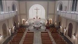 Extracomunitario entra in chiesa e finge di sparare ai parrocchiani