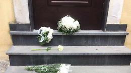 Lacrime ai funerali della piccola Jolanda, c'è anche la mamma indagata
