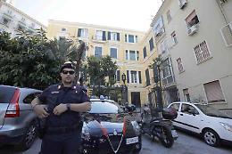 Chiaia nel mirino, rapina in un'agenzia assicurativa: donna legata a via Crispi