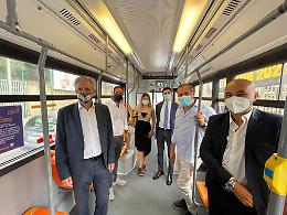 Napoli, da oggi in filobus dal Mann alla zona ospedaliera