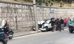 Con l’auto contro un palo, muore 42enne