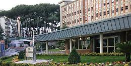Malato di cancro e obeso, nessuno lo opera: salvato dal Pascale