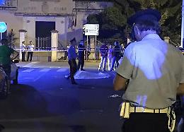 Agguato a Pontecagano, imprenditore ucciso da due sicari: ferita la moglie