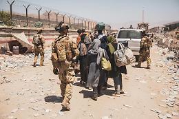 Afghanistan, intelligence Usa: «Imminente attacco Isis ad aeroporto Kabul»
