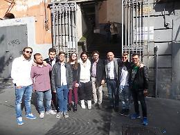 Parcheggio selvaggio, clamorosa protesta dei non vedenti