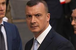 Positivo il portavoce di Mattarella: «Nessun contatto con presidente da giovedì». Contagiato anche Rocco Casalino