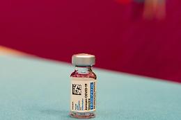 Vaccino Johnson & Johnson seconda dose, cosa dicono gli esperti