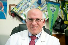 Vaccino contro il melanoma, al Pascale la prima dose in Italia