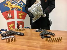 Armi e droga, due arresti nella notte a Pianura
