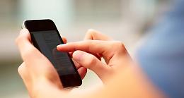 Covid a Napoli, telefono amico del Comune: a chiamare soprattutto donne