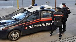 Parcheggiatore abusivo e ricercato: 40enne arrestato
