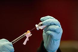 Report Covid: 7 regioni sono indietro nella campagna vaccinale 