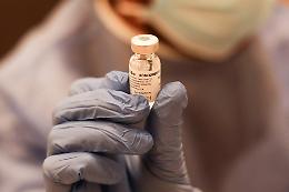 Covid, studio 'promuove' Sputnik: protegge da morte come altri vaccini